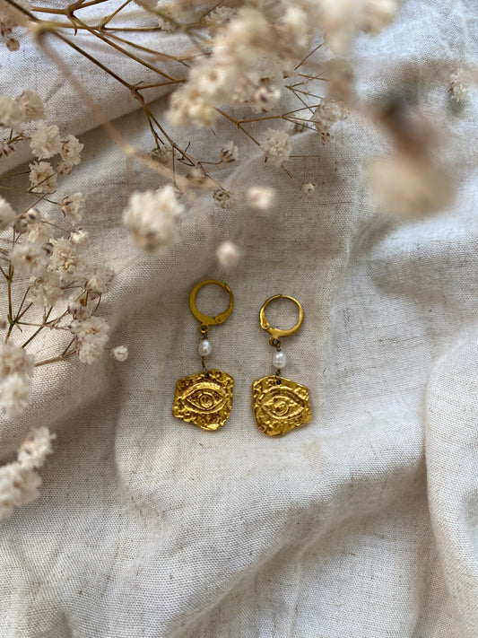 Boucles “Oeil d’Or” – Élégance intuitive & puissance douce 👁
